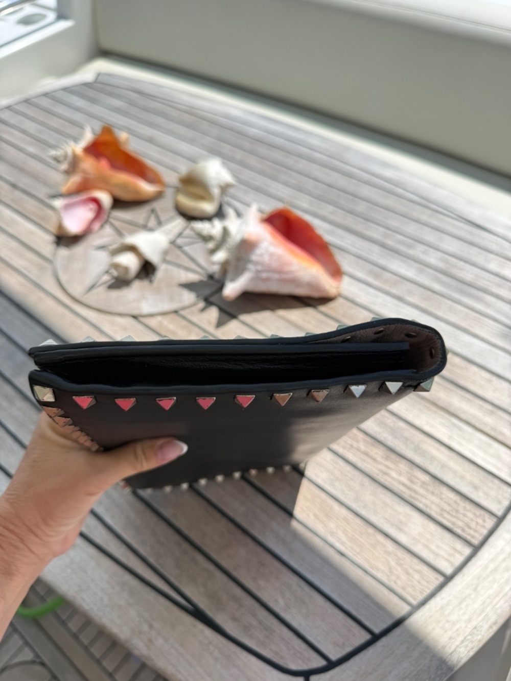 Valentino Garvanni Nappa Watercolor Rockstud Wristlet Clutch in Black Pre-Owned - Picture 5 of 7